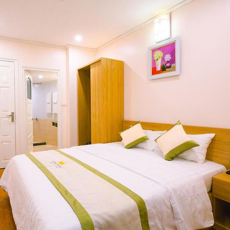 Royal Hotel Ha Noi Hanoi Esterno foto